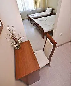 Elegance 2*
