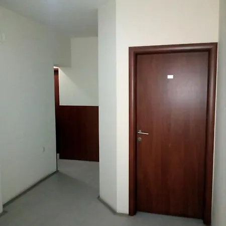Elegance 2* Ni